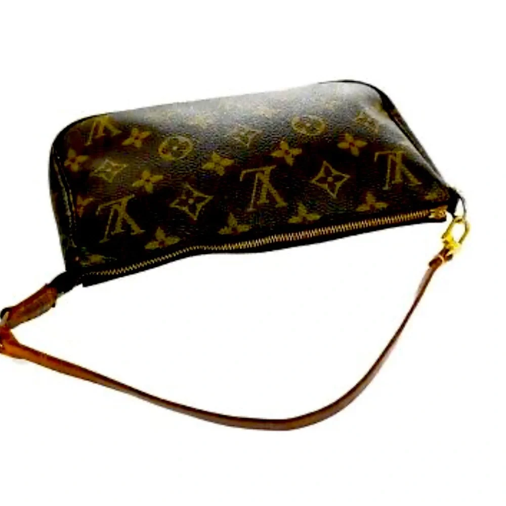 💯Authentic LV Clutch - Picture 9 of 12